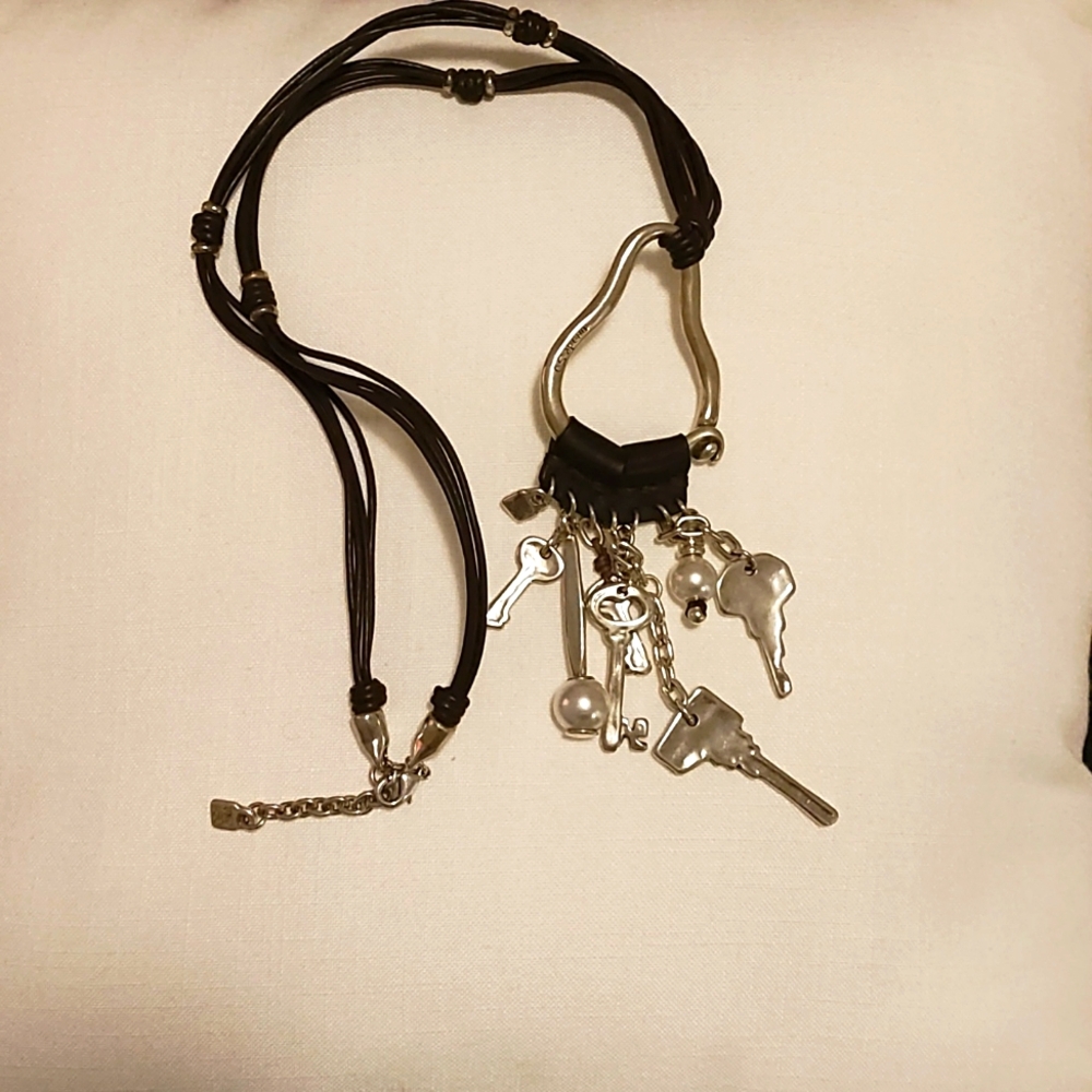Uno De 50 necklace